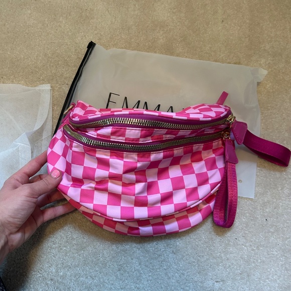 Emmafy Go Free Crossbody - Picture 3 of 4
